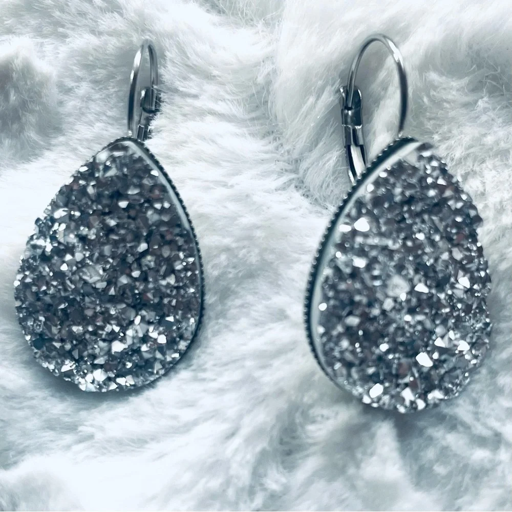 NWT Lot of 2 Fashion Earrings ✨
